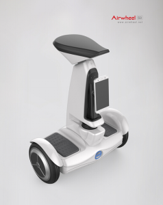 Airwheel服務型機器人 以匠心工業設計，為智能服務“有備而來”